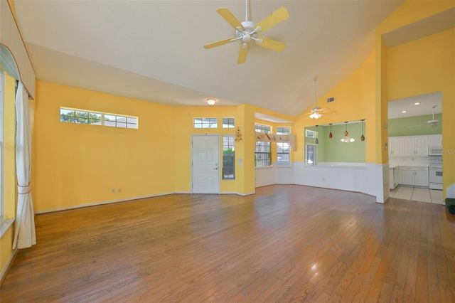 649 MASTERPIECE DRIVE 156, Sun City Center, FL 33573