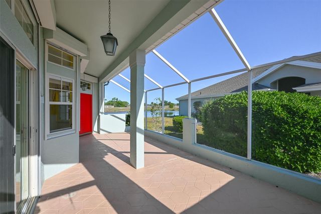 649 MASTERPIECE DRIVE 156, Sun City Center, FL 33573