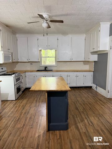 19025 S 6th Street, Citronelle, AL 36522