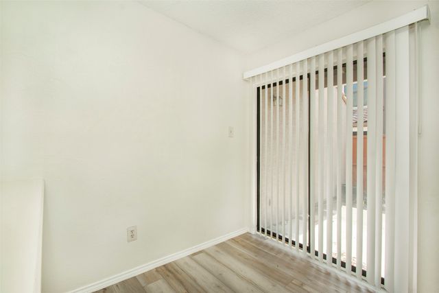 4242 N Capistrano Drive 187, Dallas, TX 75287