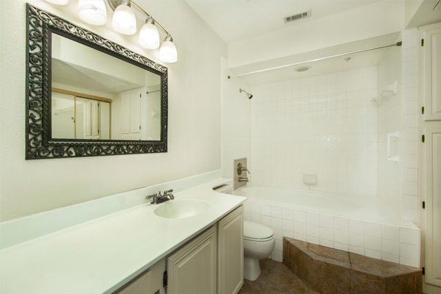 4242 N Capistrano Drive 187, Dallas, TX 75287