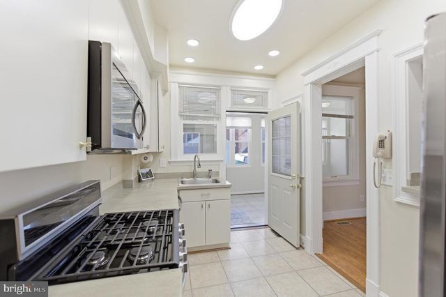 3633 NEW HAMPSHIRE AVE NW, Washington, DC 20010