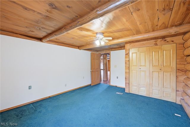 7374 Vale Road, Rogers, OH 44455