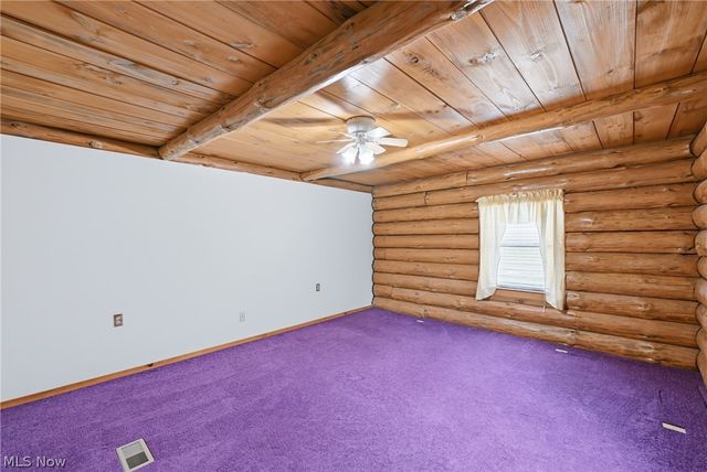 7374 Vale Road, Rogers, OH 44455