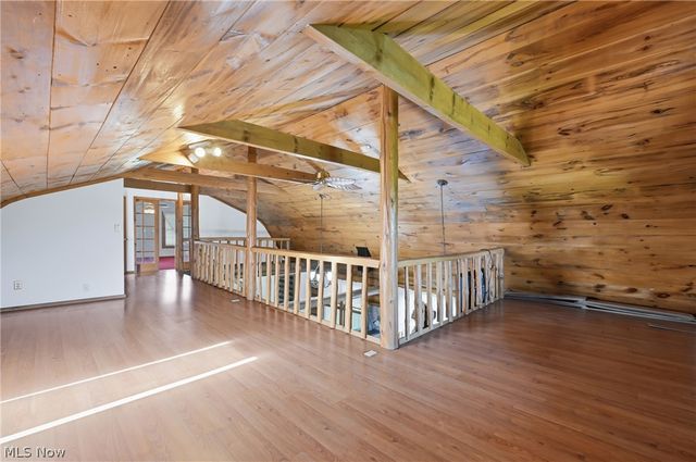 7374 Vale Road, Rogers, OH 44455