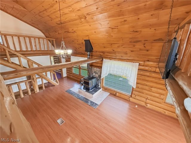 7374 Vale Road, Rogers, OH 44455