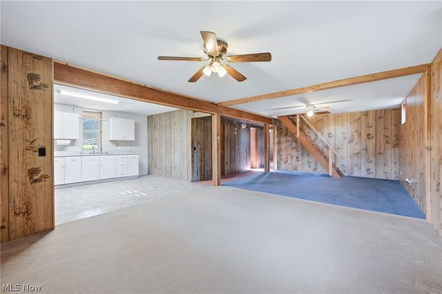 7374 Vale Road, Rogers, OH 44455