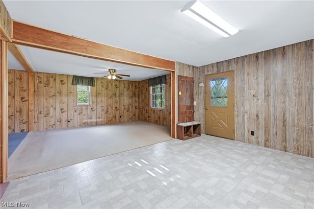 7374 Vale Road, Rogers, OH 44455