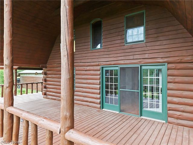 7374 Vale Road, Rogers, OH 44455