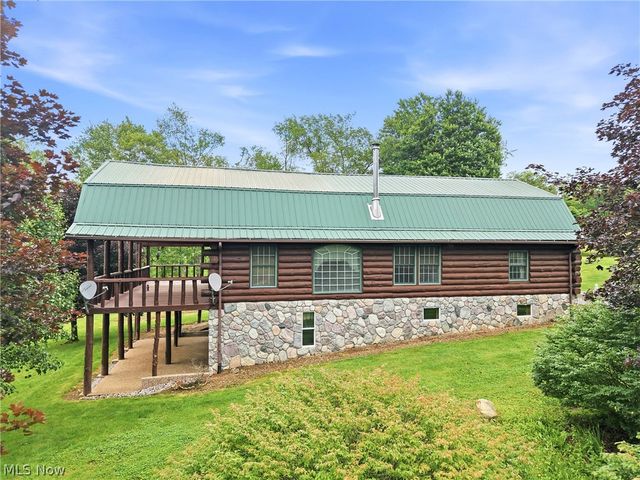 7374 Vale Road, Rogers, OH 44455