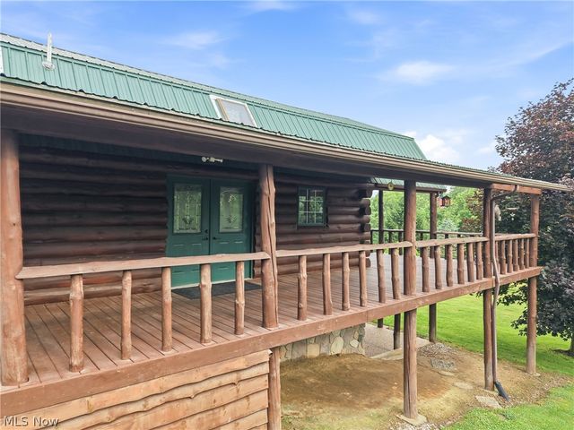 7374 Vale Road, Rogers, OH 44455
