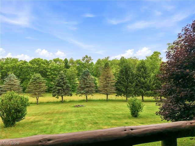 7374 Vale Road, Rogers, OH 44455