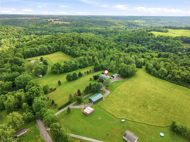 7374 Vale Road, Rogers, OH 44455