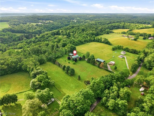 7374 Vale Road, Rogers, OH 44455