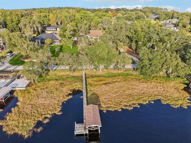 16400 LAKESHORE DRIVE, Minneola, FL 34715