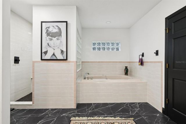 16400 LAKESHORE DRIVE, Minneola, FL 34715