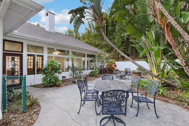 16400 LAKESHORE DRIVE, Minneola, FL 34715