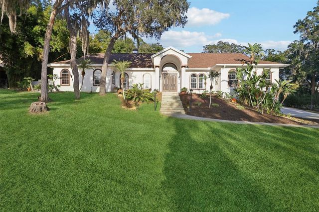 16400 LAKESHORE DRIVE, Minneola, FL 34715