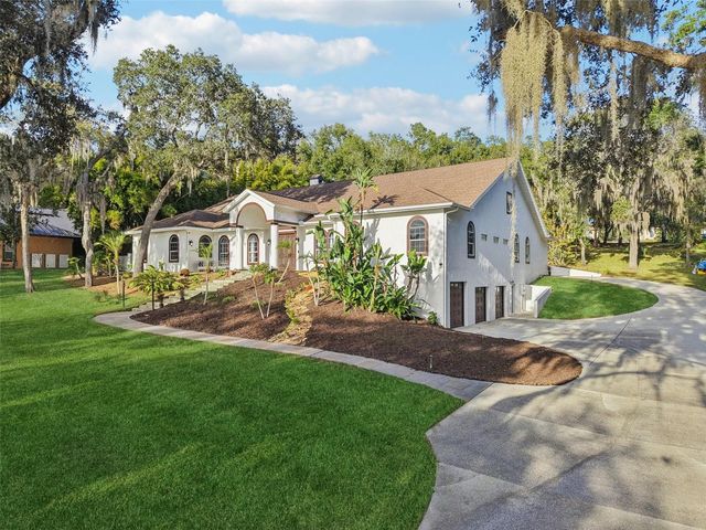 16400 LAKESHORE DRIVE, Minneola, FL 34715