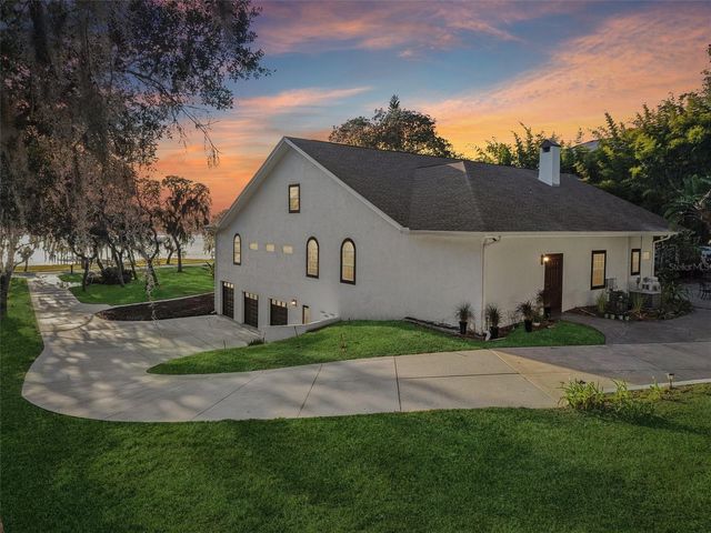 16400 LAKESHORE DRIVE, Minneola, FL 34715