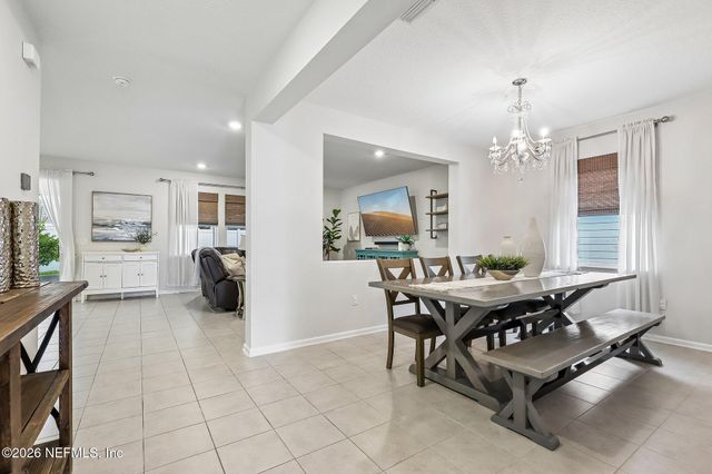 3077 HAWKS HILL Lane, Jacksonville, FL 32216