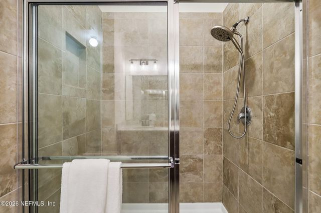 3077 HAWKS HILL Lane, Jacksonville, FL 32216