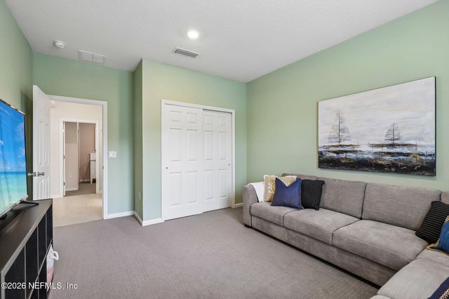 3077 HAWKS HILL Lane, Jacksonville, FL 32216