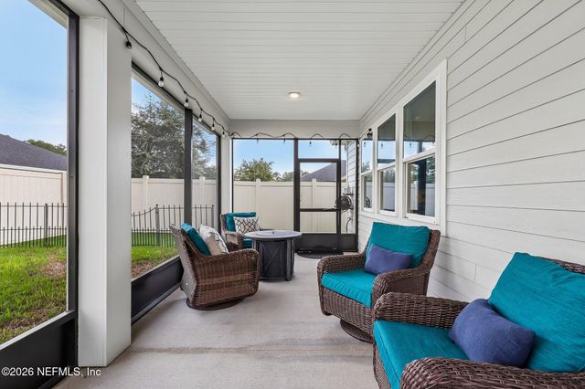 3077 HAWKS HILL Lane, Jacksonville, FL 32216