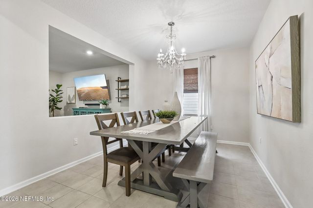3077 HAWKS HILL Lane, Jacksonville, FL 32216