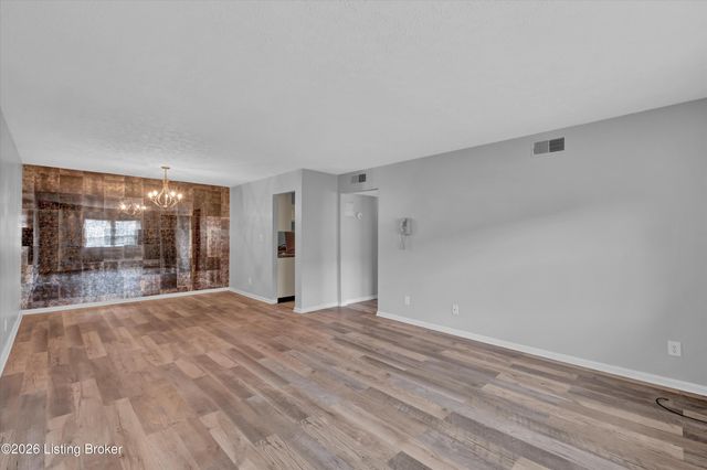 287 El Conquistador Pl, Louisville, KY 40220