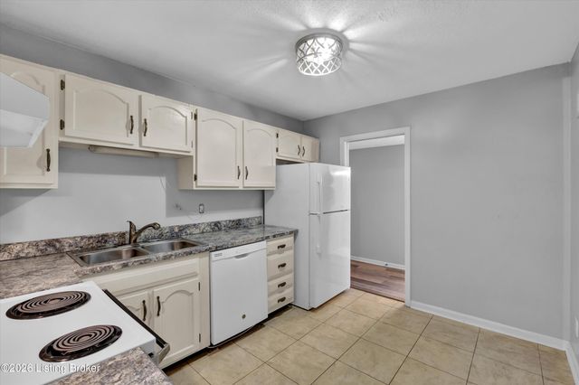 287 El Conquistador Pl, Louisville, KY 40220