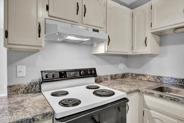 287 El Conquistador Pl, Louisville, KY 40220