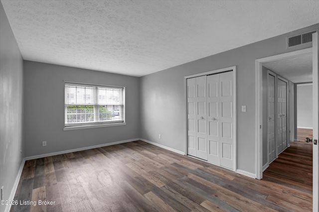 287 El Conquistador Pl, Louisville, KY 40220