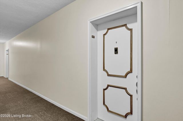 287 El Conquistador Pl, Louisville, KY 40220