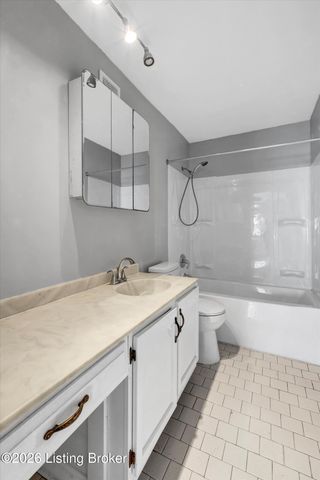 287 El Conquistador Pl, Louisville, KY 40220