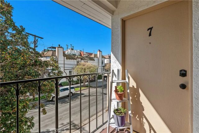 14005 Milbank Street 7, Sherman Oaks, CA 91423