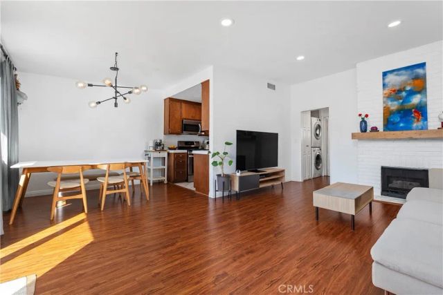 14005 Milbank Street 7, Sherman Oaks, CA 91423