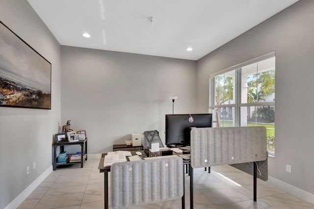 13325 Machiavelli Way, Palm Beach Gardens, FL 33418