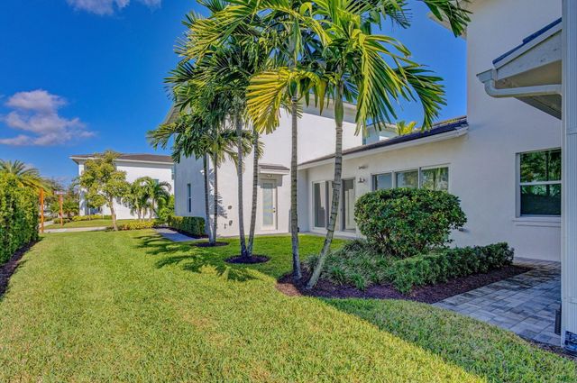 13325 Machiavelli Way, Palm Beach Gardens, FL 33418