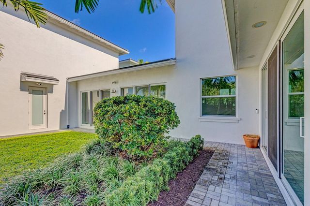 13325 Machiavelli Way, Palm Beach Gardens, FL 33418