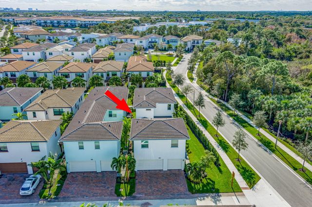 13325 Machiavelli Way, Palm Beach Gardens, FL 33418