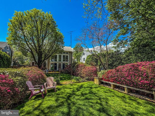 105 LINDEN AVE, Mercersburg, PA 17236