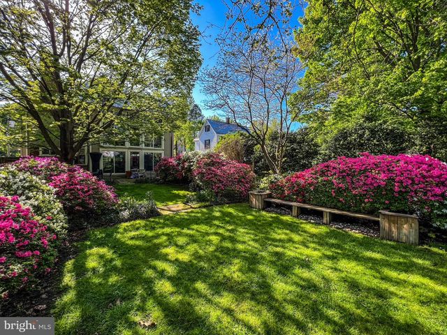 105 LINDEN AVE, Mercersburg, PA 17236