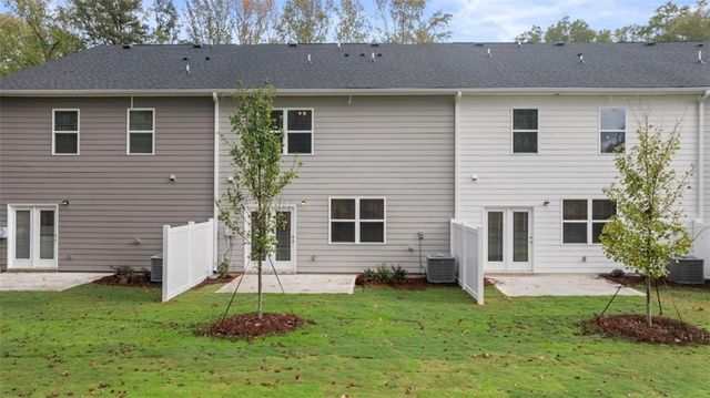 455 Silver Moon Drive, Loganville, GA 30052