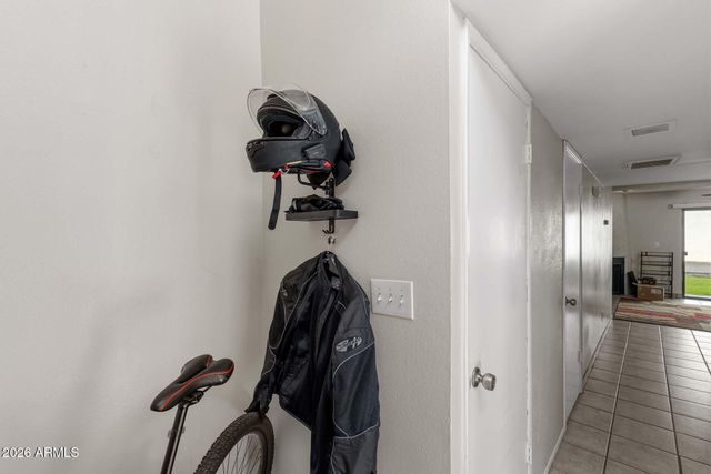 2165 E UNIVERSITY Drive 181, Mesa, AZ 85213