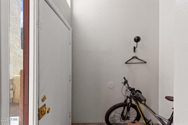 2165 E UNIVERSITY Drive 181, Mesa, AZ 85213