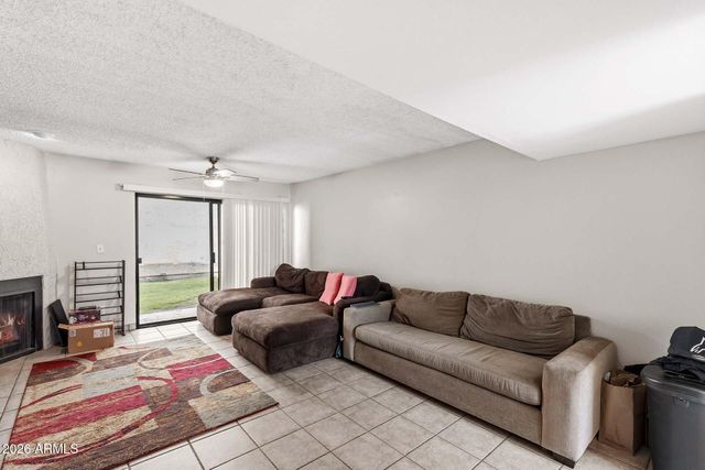 2165 E UNIVERSITY Drive 181, Mesa, AZ 85213