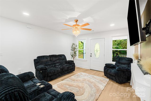 116 Hornets Nest Court, Bessemer City, NC 28016