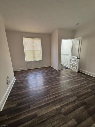 252 N 19Th St, East Orange City, NJ 07017