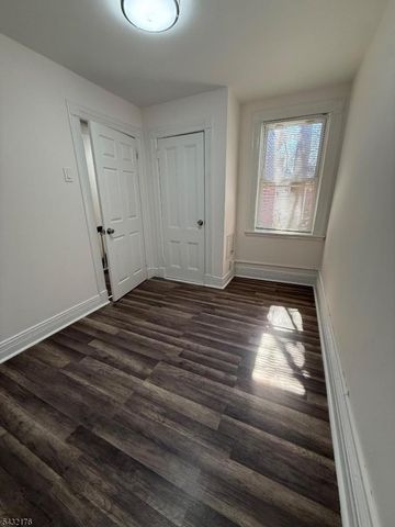 252 N 19Th St, East Orange City, NJ 07017